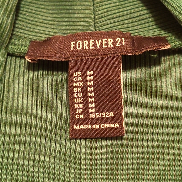 Ribbed Deep V Bodysuit - Picture 3 of 4